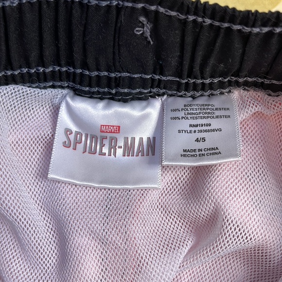 🔥 LAST CALL ❗️Spiderman Swim Trunks | size 4/5 - Picture 3 of 3